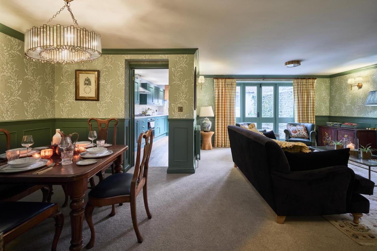 מלמסבורי Townhouse Suites- Abbey Row מראה חיצוני תמונה
