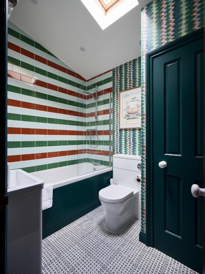 מלמסבורי Townhouse Suites- Abbey Row מראה חיצוני תמונה