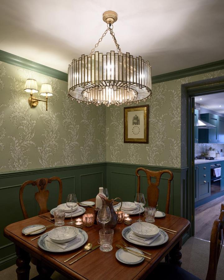 מלמסבורי Townhouse Suites- Abbey Row מראה חיצוני תמונה